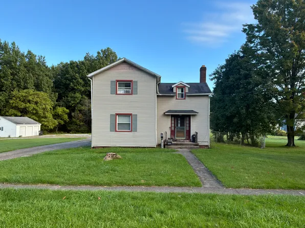 228 W Main St, Canfield, OH 44406