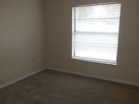 5th image of 330 SE Inwood Ave