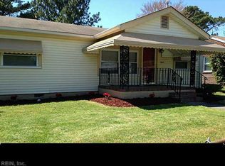 1612 Higgins Ave, Chesapeake, VA 23324