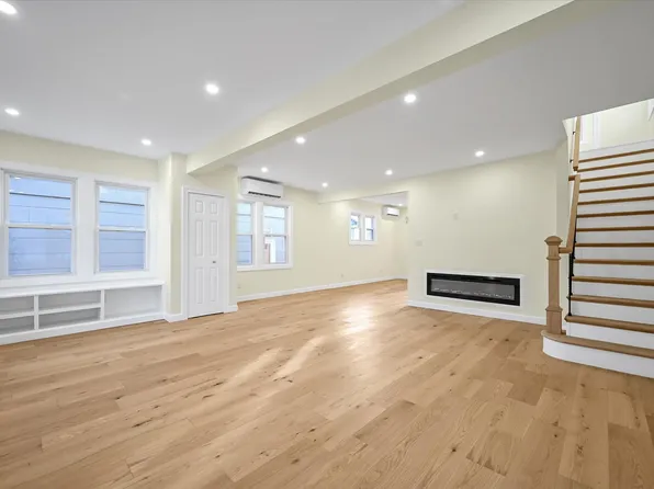 86-30 233rd Street image 3 of 24