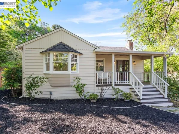 1832 Parkside Dr, Walnut Creek, CA 94597