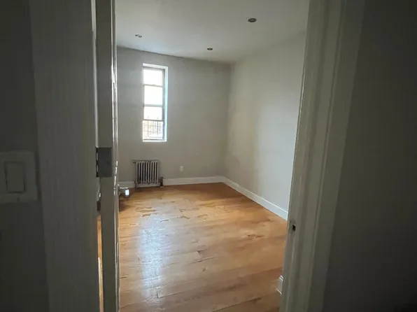 854 West 180th Street image 10 of 16