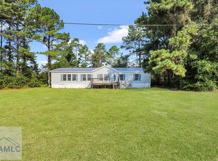 226 Barn Road Cir, Jesup, GA 31545