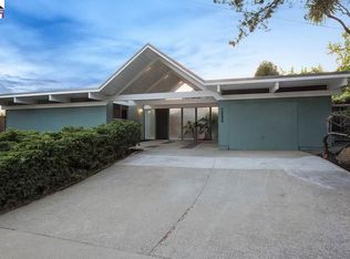 5890 Greenridge Rd, Castro Valley, CA 94552