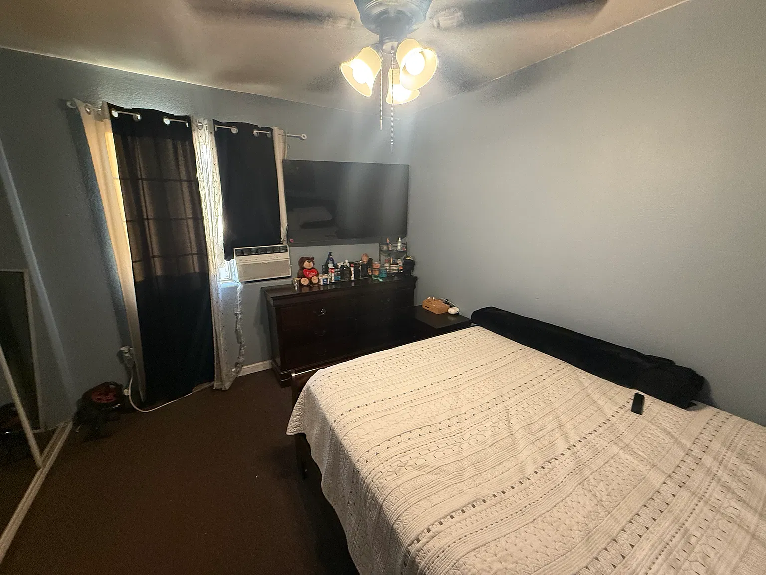 2 bed, 750 sqft, $2,450 — Photo 2
