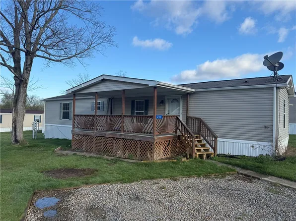 211 Brown St, Derry, PA 15627