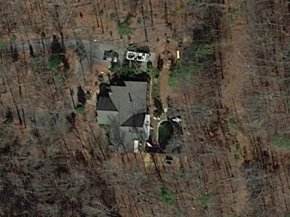 84 Abby Ln, Trussville, AL 35173