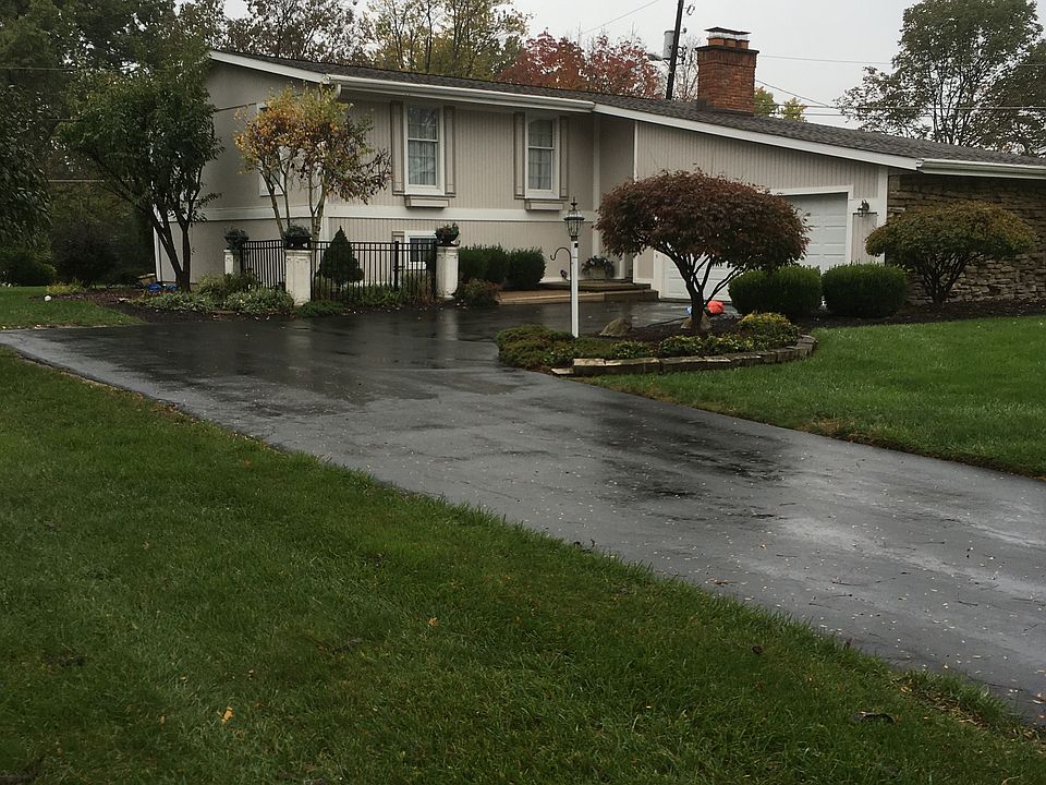 1st image of 874 Murle Ln