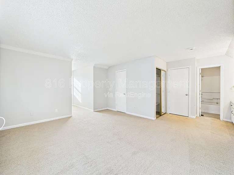 7941 NW 79th Pl — Photo 19