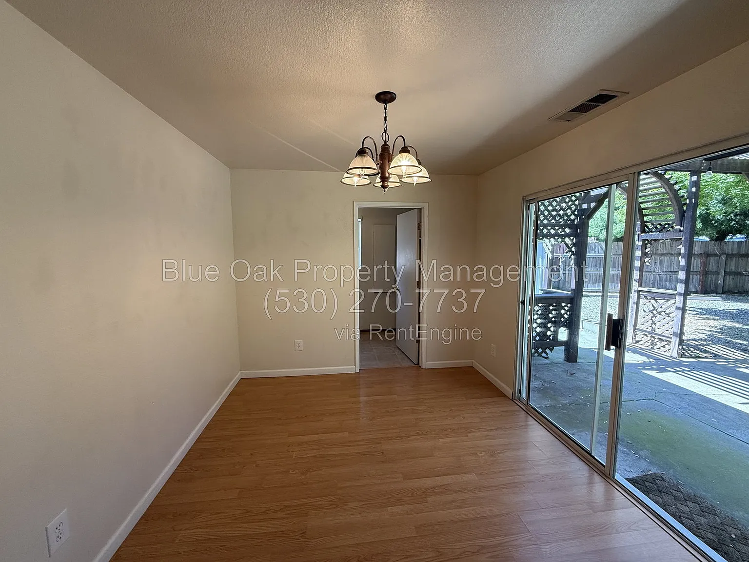 3 bed, 2.0 bath, 1516 sqft, $2,180 — Photo 4