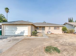 301 Sherwood Way, Madera, CA 93638