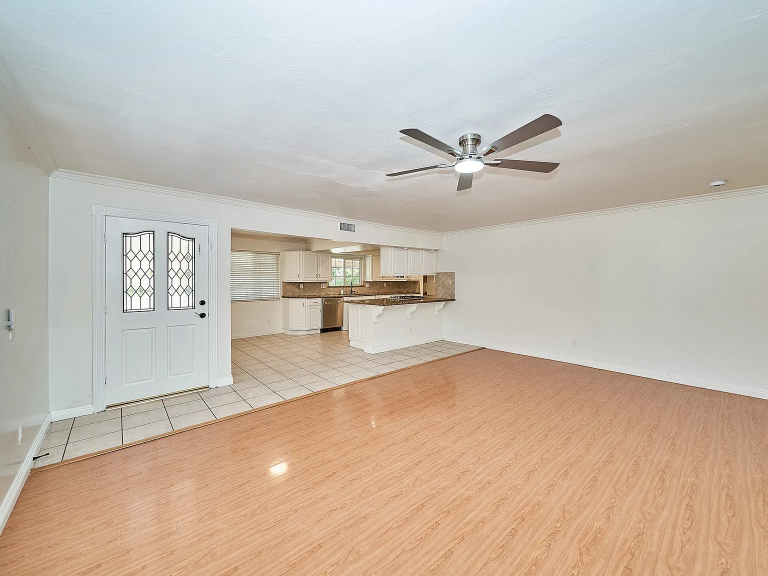 3 bed, 1240 sqft, $3,580 — Photo 1