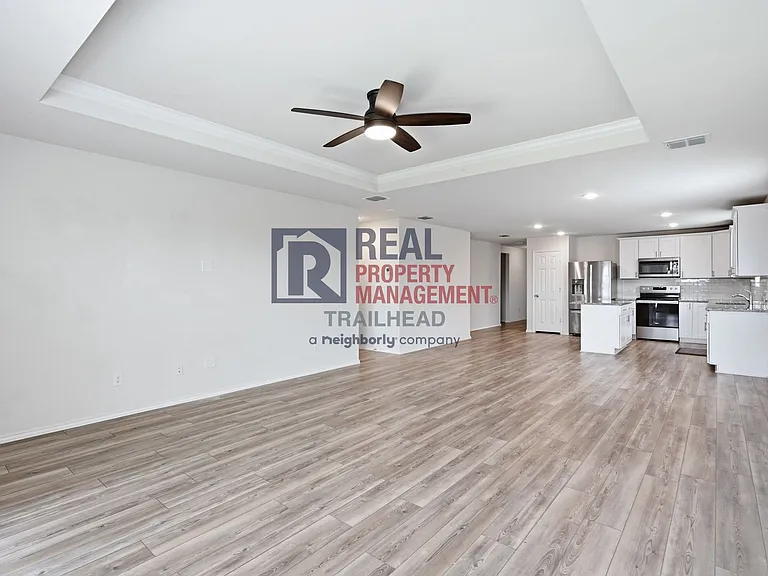 4501 Greenham Ln — Photo 8