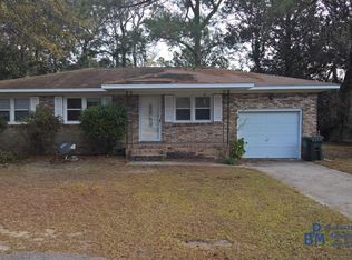 106 Woodlawn Cir, Summerville, SC 29485