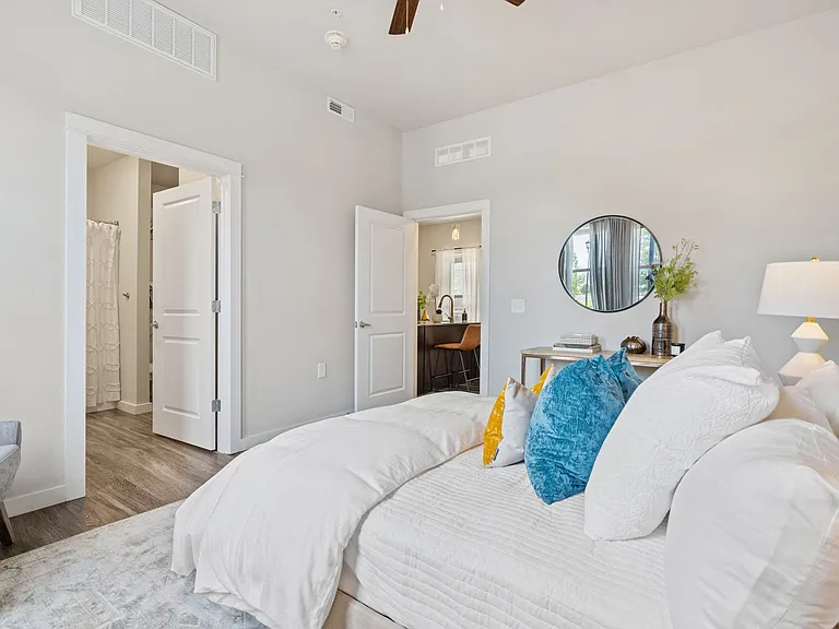 Breeze - 1 Bed / 1 Bath - 682 Sq.Ft.
