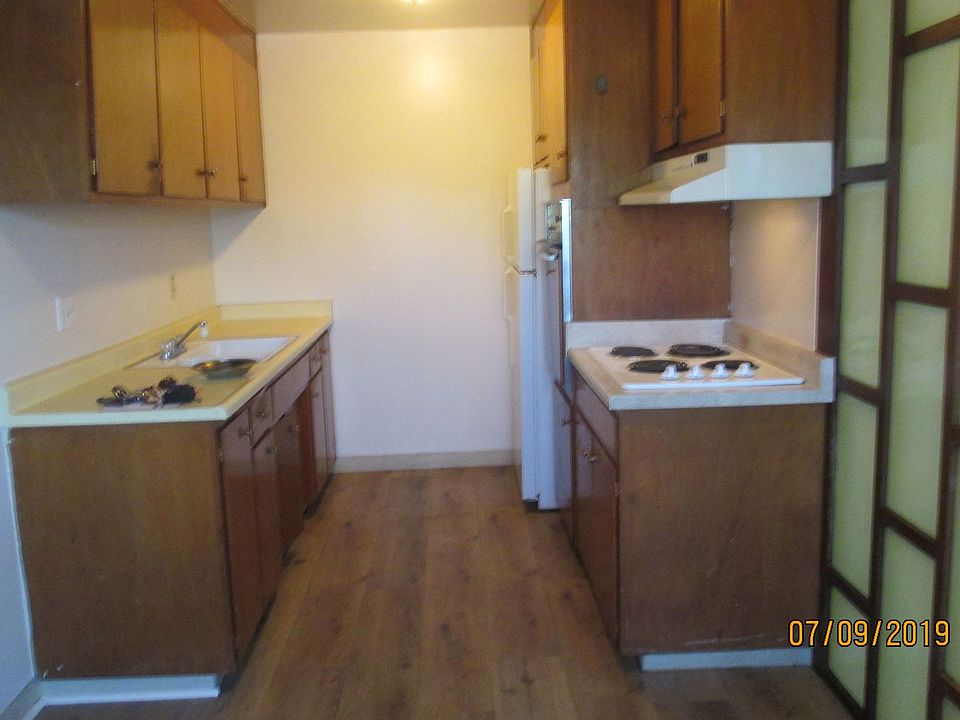 1st image of 1027 Missouri St #8