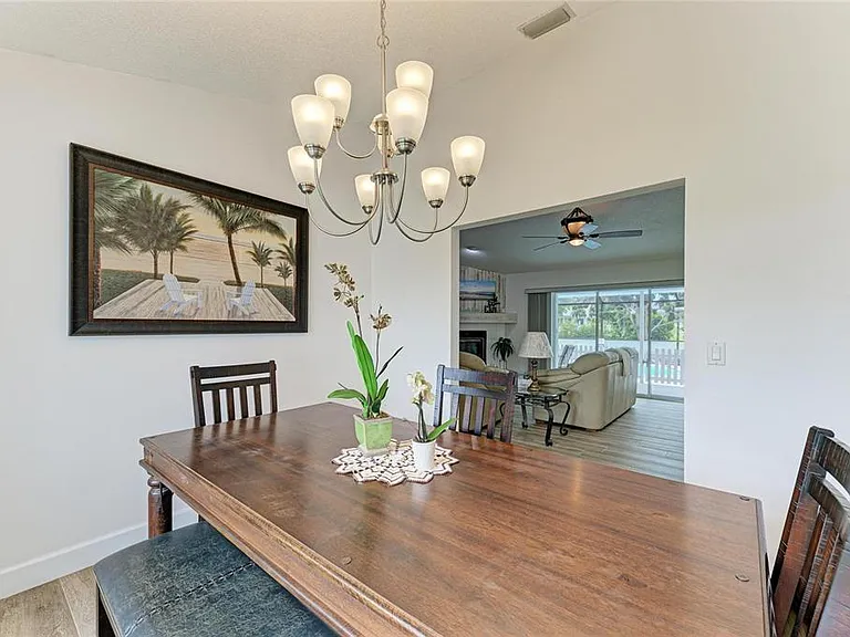 405 Bayside Ln — Photo 15