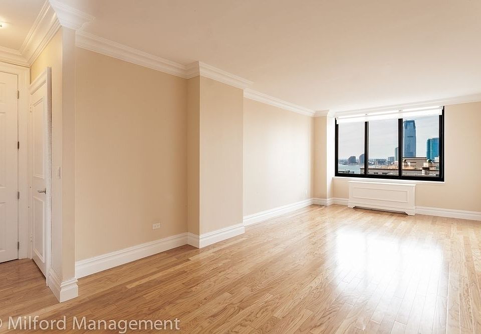 1st image of 99 Battery Pl APT 11G