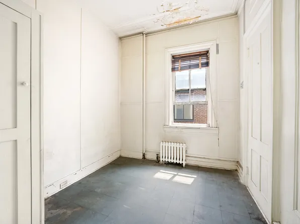 179 East 94th Street image 10 of 17