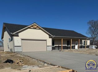 7600 SW 24th Ter, Topeka, KS 66614