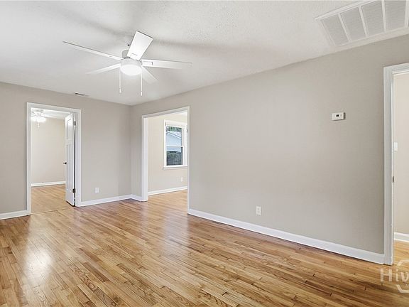 5th image of 2113 Texas Avenue