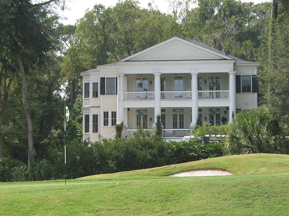 1st image of 26 Freeport Dr