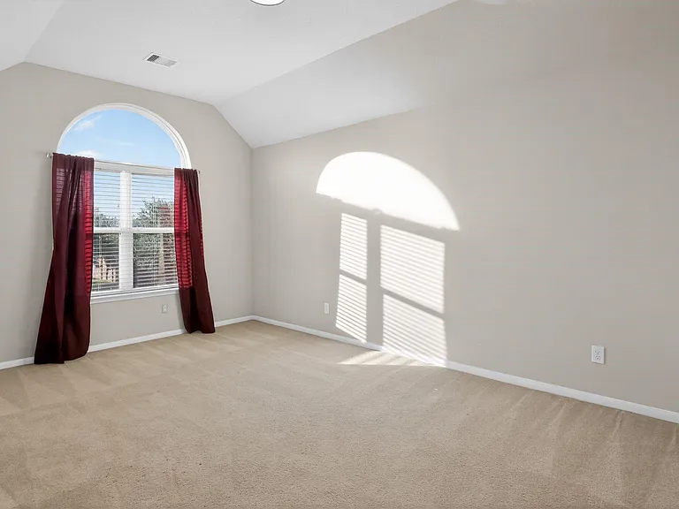 4938 Yearling Ridge Ct — Photo 18