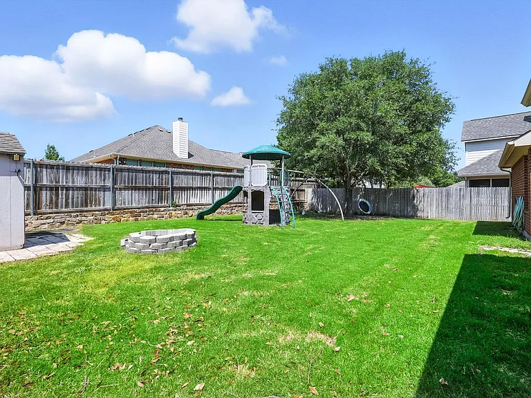 6012 Parkplace Dr — Photo 27