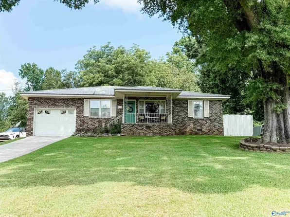 2020 Mayfield Dr, Gadsden, AL 35901