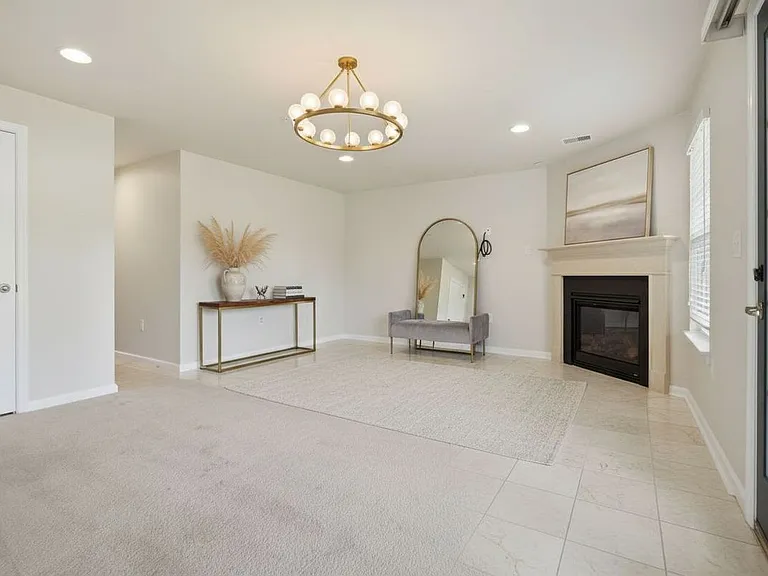 20 Twomey Ct — Photo 2