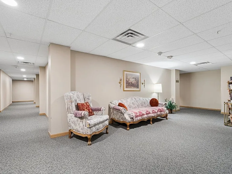 Town Centre Senior Apartments — Photo 7