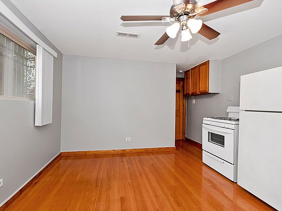 4th image of 3639 W 63rd St #3639