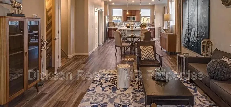 3 bed, 2.5 bath, 1882 sqft, $3,400 — Photo 4