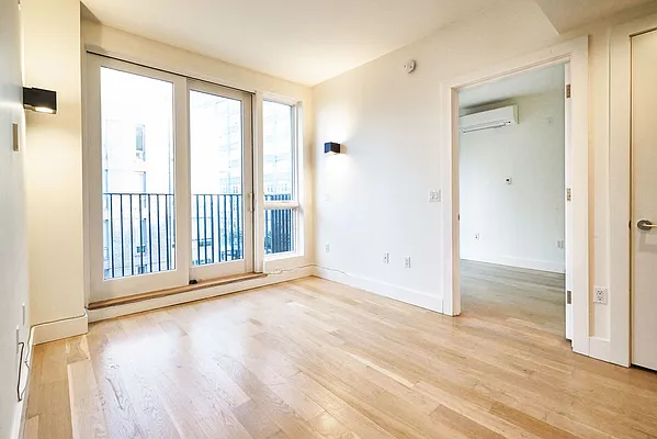 Rented by Lodger Corp | media 16