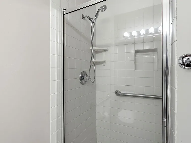 6170 Bay Isles Dr — Photo 25
