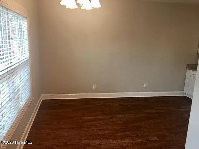3 bed, 2.5 bath, $1,525 — Photo 4