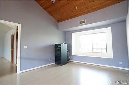 333 Genoa St — Photo 32