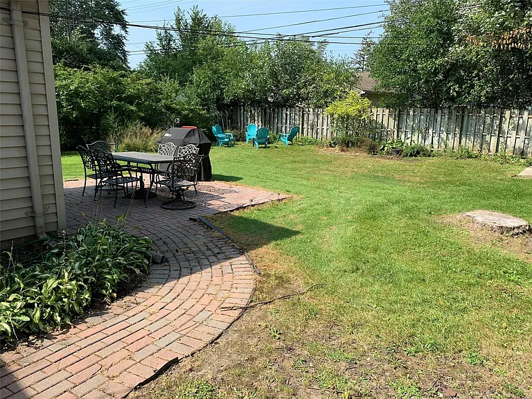 4412 Berkshire Rd — Photo 13