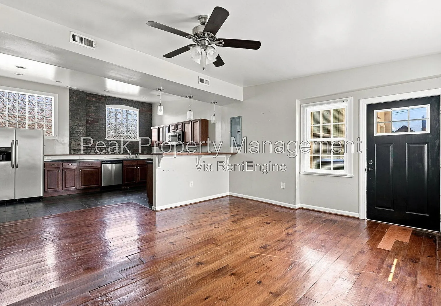 3 bed, 2.0 bath, 3170 sqft, $2,350 — Photo 3