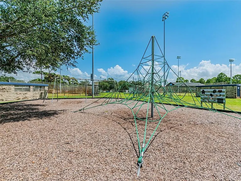 3611 W Anderson Ave — Photo 45