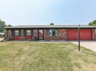 603 Redfern Dr, Beech Grove, IN 46107