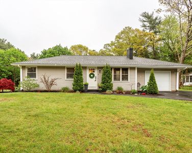 56 Harcourt Ave, Lakeville, MA, 02347
