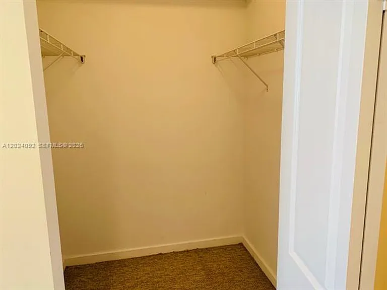 601 NE 23rd St #804 — Photo 8