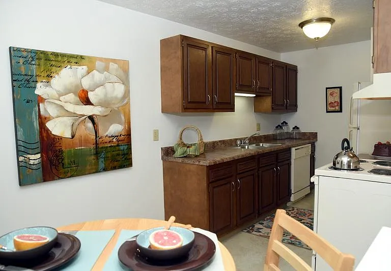 Timber Ridge — Photo 4