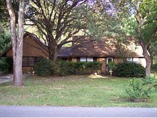 5th image of 1045 N Sonia Ave