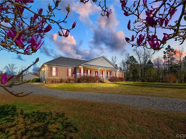 26 Briar Cir, Bumpass, VA 23024