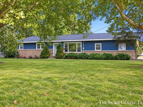 2391 Basswood St, Jenison, MI 49428