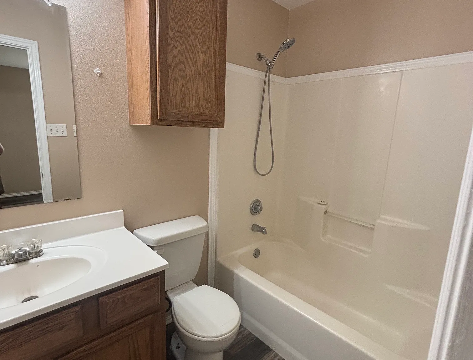 3 bed, 1053 sqft, $1,250 — Photo 4