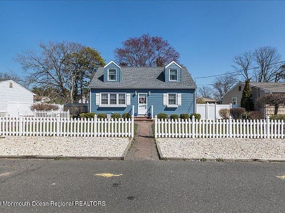 5th image of 364 Tennessee Dr