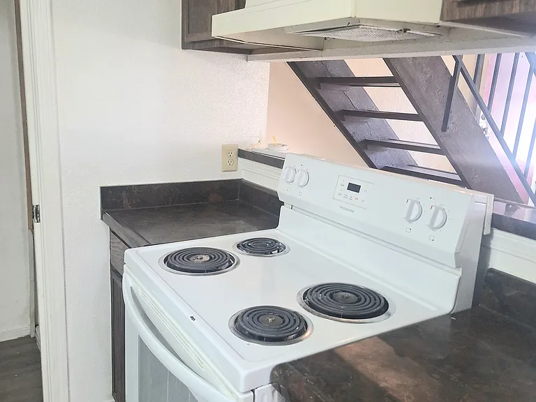 2217 E 66th Pl #910 — Photo 7